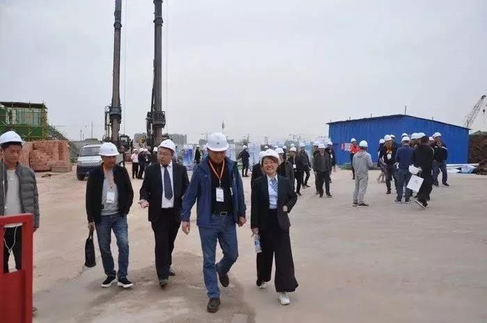 rb88随行版重装YTR230Dpro旋挖钻成都推介会圆满落幕