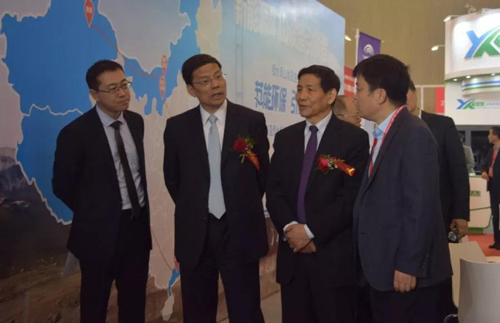 劲爆！rb88随行版纯电动矿用车亮相第二十届水泥展会