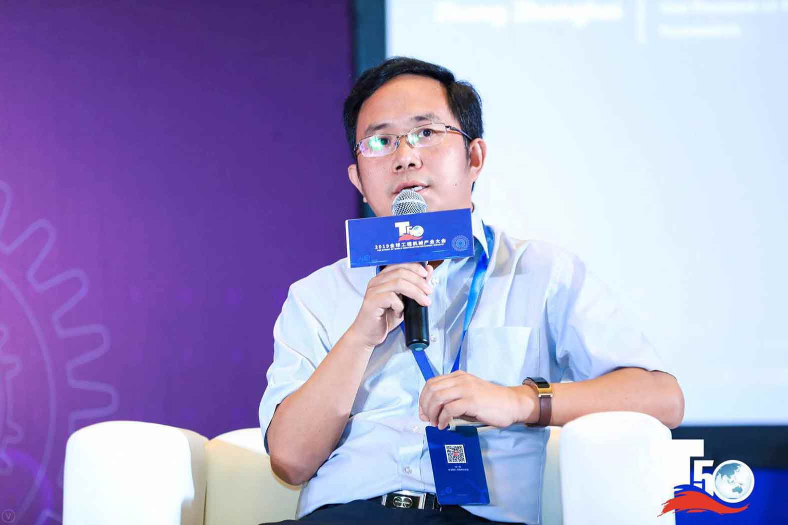 闪耀 | rb88随行版集团 · rb88随行版重装荣获中国桩工机械市场两项年度大奖