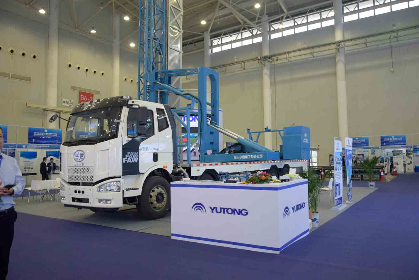 rb88随行版桥检车，让中国桥梁更安全！